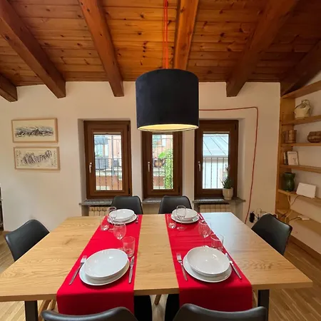 Maison De Trotte * Aosta